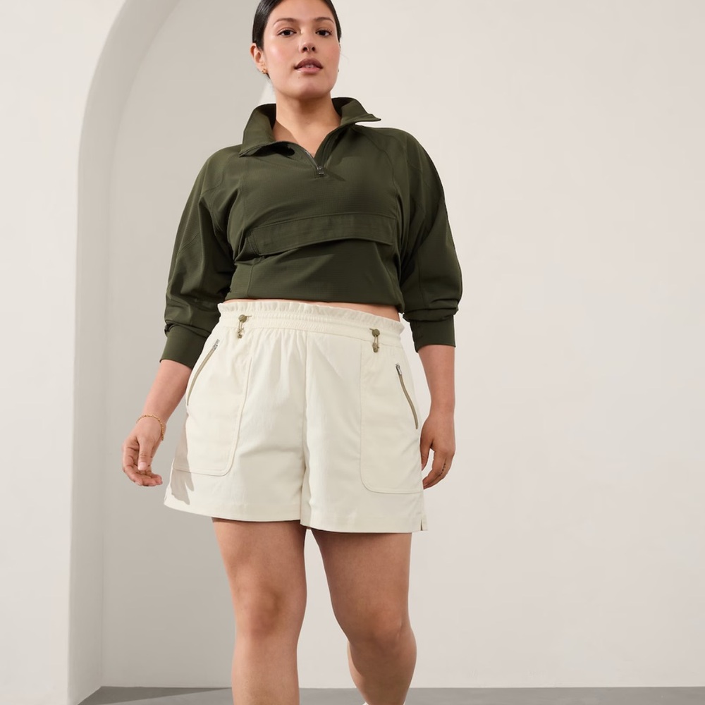 Athleta Trekkie Parachute Short